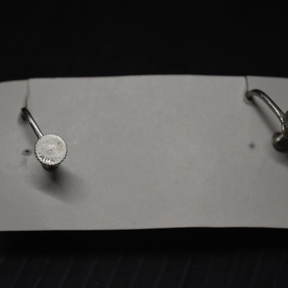 Vintage Tan Beige Champagne Faux Pearl Round Stud Screw Back Clip On Earrings - Picture 6 of 7